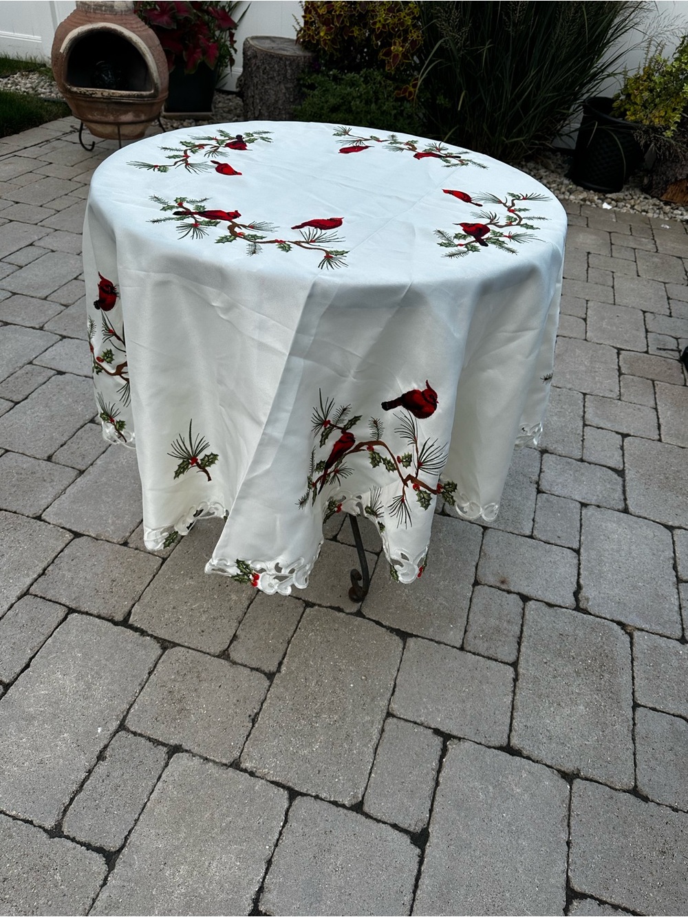 Round Embroidered Cardinal Tablecloth - White with Red Cardinals 63” dia